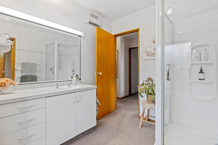 1/74 Lowry Avenue Redwood_9