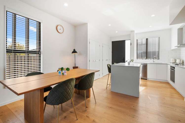 31/82 East Coast Road Milford_8