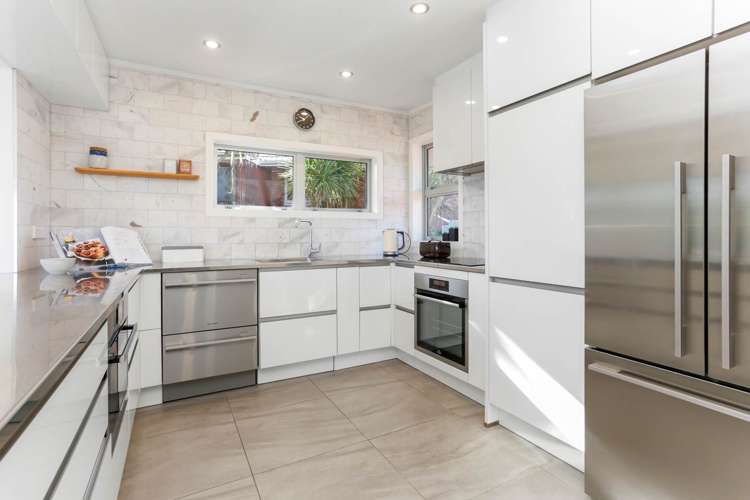 105 Walker Road Point Chevalier_11