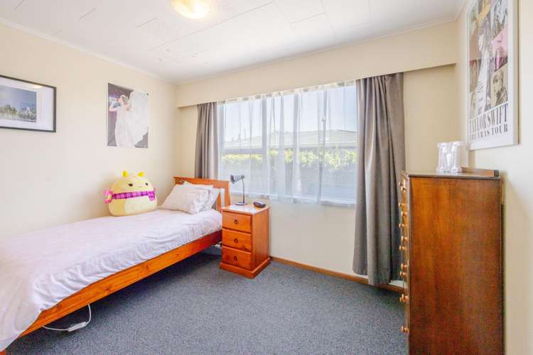 6 McKeefry Avenue Greenmeadows_17