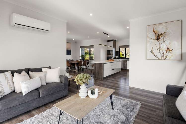 4 Jennian Avenue Rototuna North_5