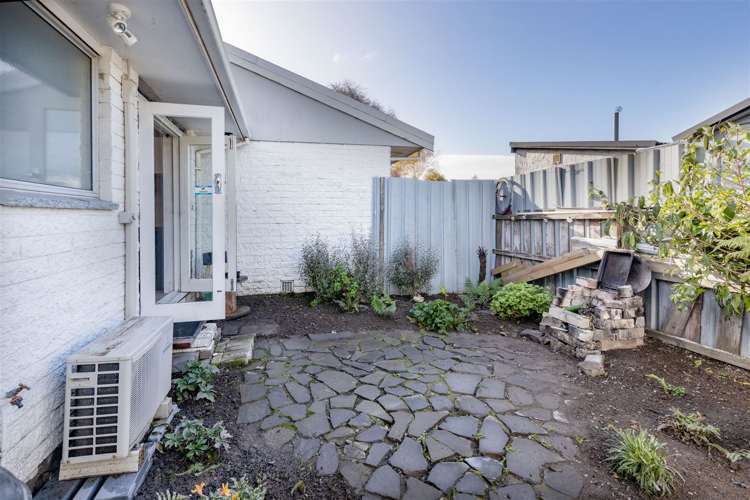 2/45 Laurence Street Waltham_9