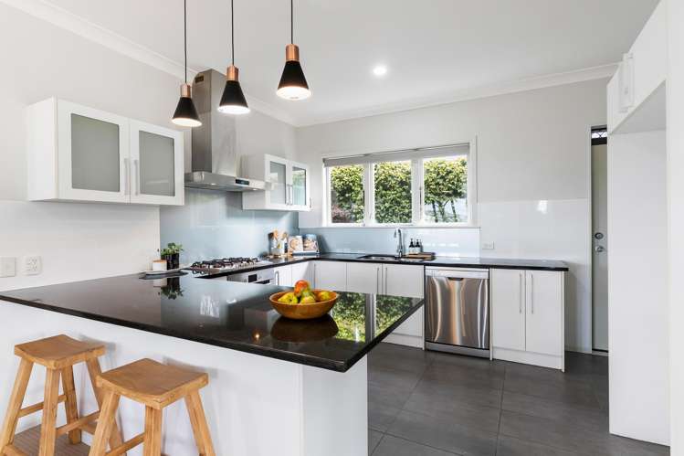 43 Konini Road Greenlane_6