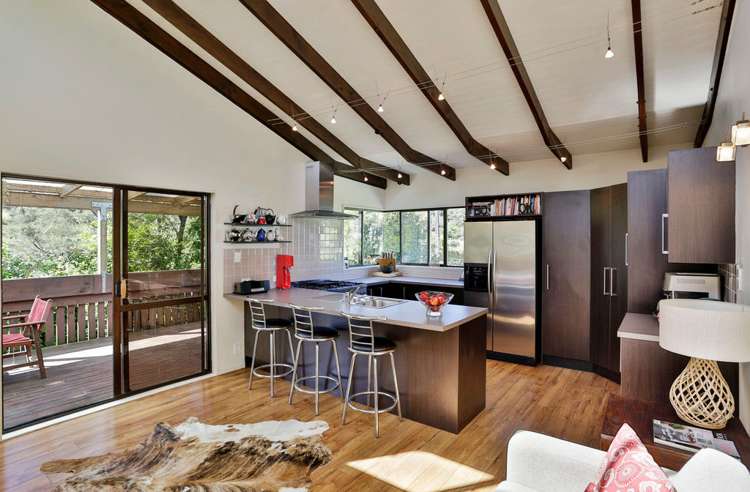 50 Woodfern Crescent Titirangi_5