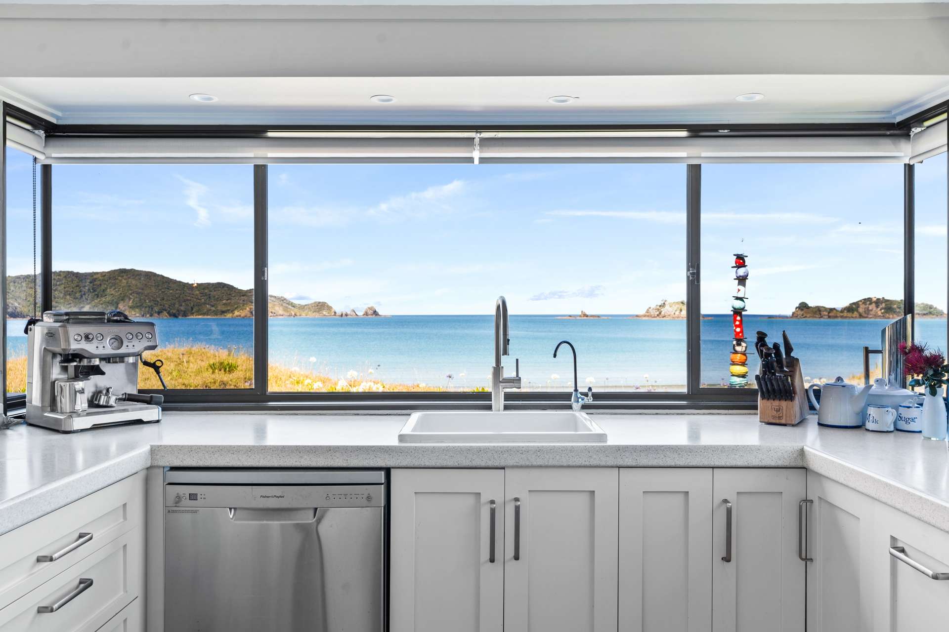 14 Logan Nicks Place Russell Surrounds_0