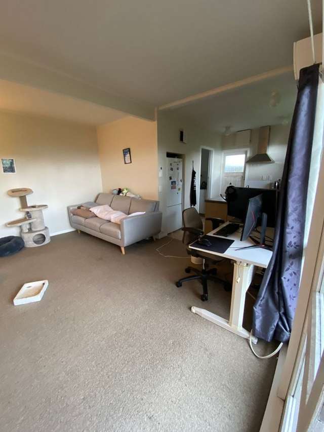 1BR Flat w/ Deck & Garden