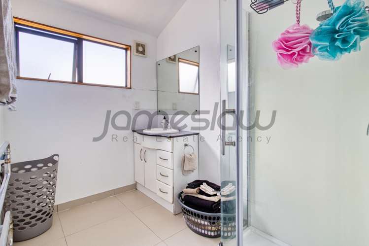 136 Chamberlain Road Massey_11