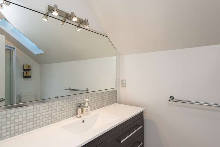 221a Pine Avenue South New Brighton_5