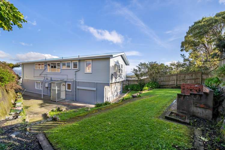 247 Dowse Drive Maungaraki_26