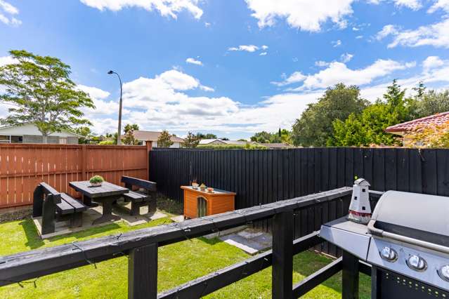 16 La Perouse Place Northcote_4