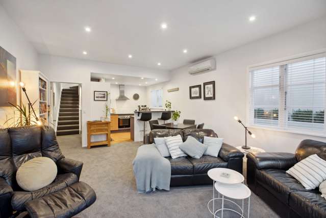 11/231 Marine Parade Seatoun_3