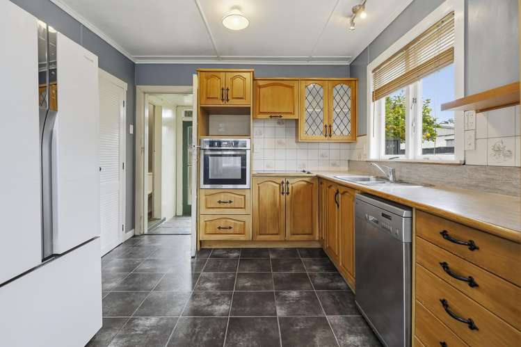 520 Hazelmere Crescent_5