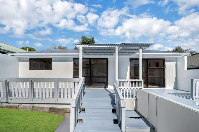 Affordable freestanding home in the MAGS zone.