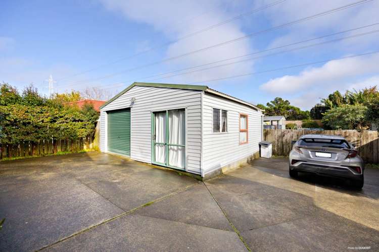 21 McLennan Road_4