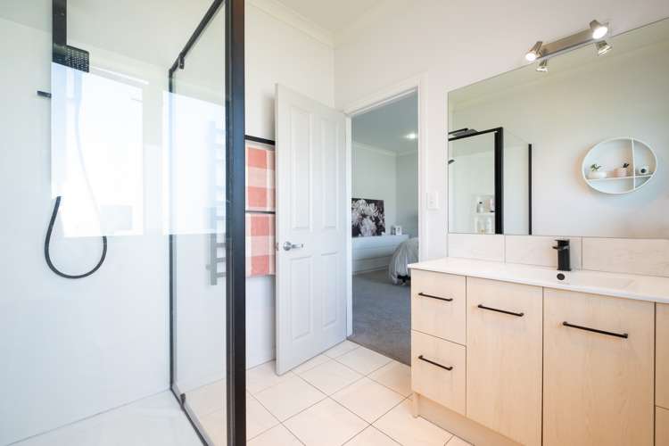 10 Donald Place Frimley_12