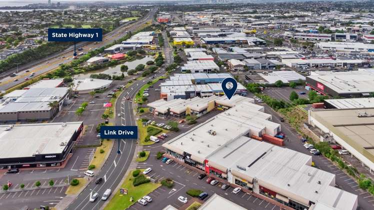 6/18 Link Drive Wairau Valley_8