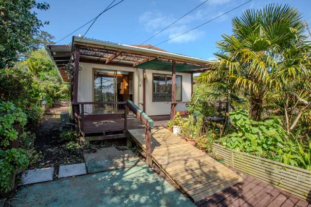 13 Trig Hill Road Onetangi_1