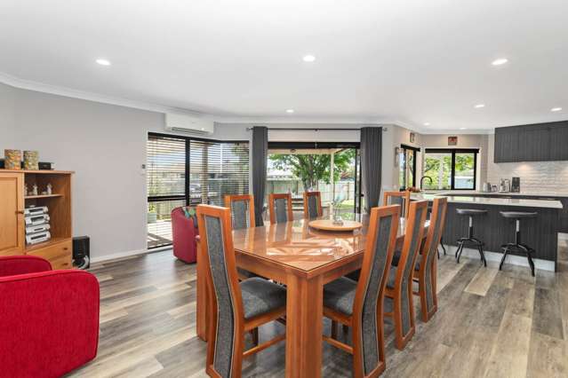 4 Trossach Place Wattle Downs_4