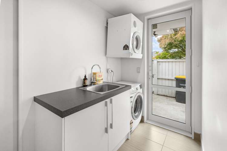 36 Applefield Court Northwood_21