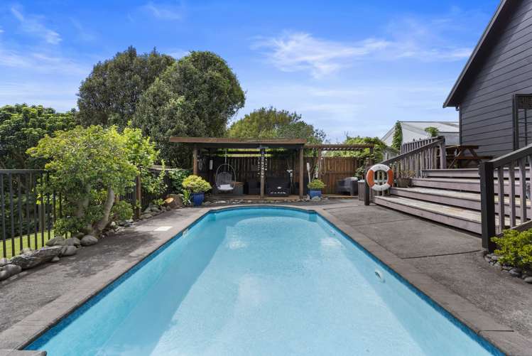 16 Toomer Place Beachlands_11