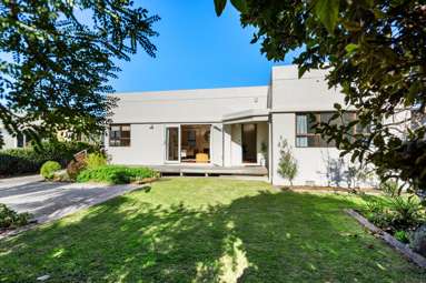 16 Douglas Mclean Avenue_1