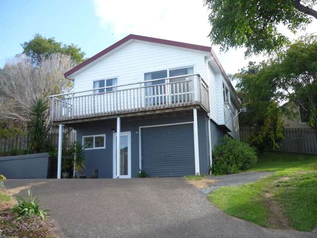 12a Jean Place Stanmore Bay_1