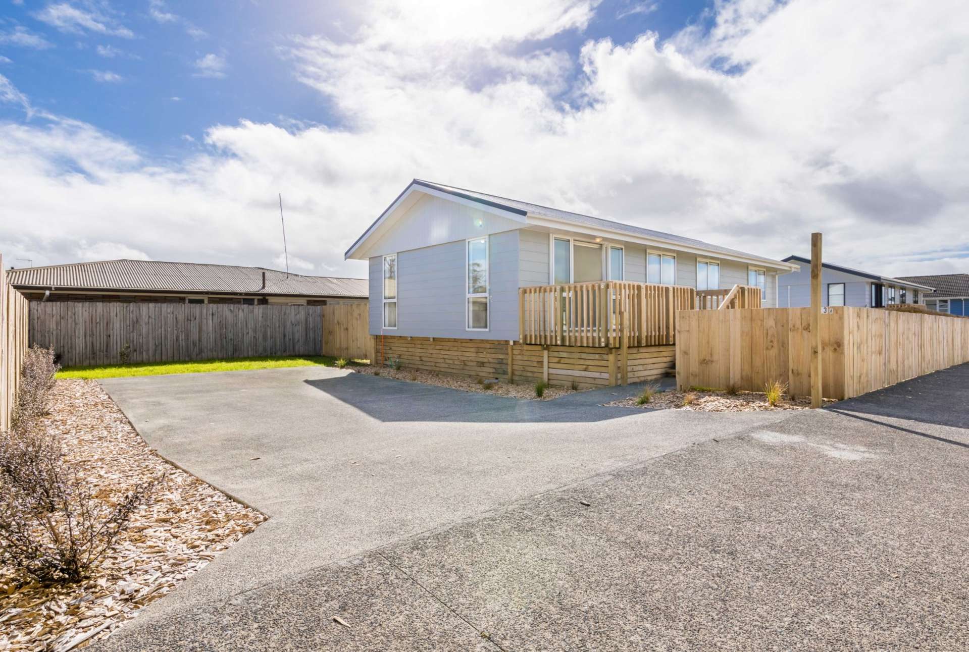 13a Springs Road Parakai_0