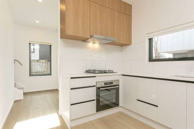 32B Windermere Crescent Blockhouse Bay_3