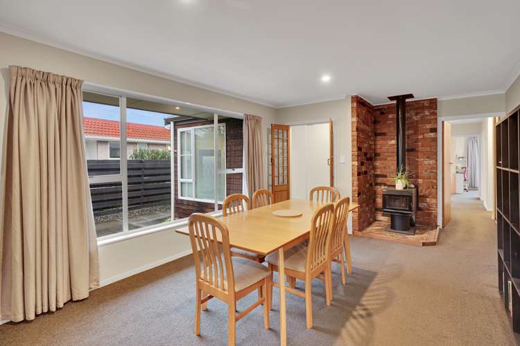 65 Oakley Crescent Hornby_6