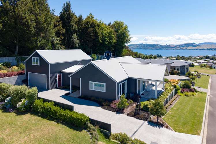 5 Azalea Lane Waipahihi_17