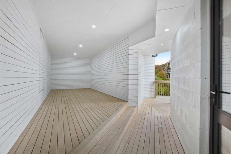 28a Oliver Twist Avenue Mellons Bay_36