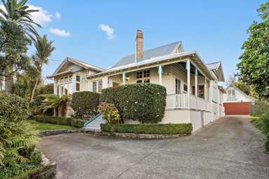 1 Plunket Road_2
