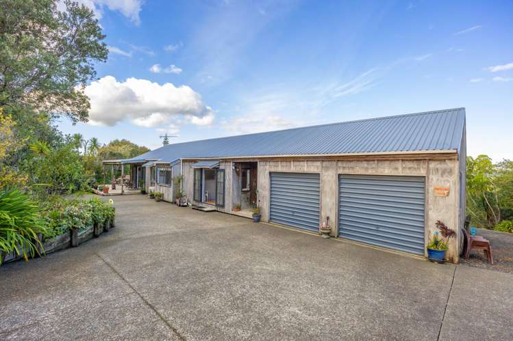 10 Clayden Road_0