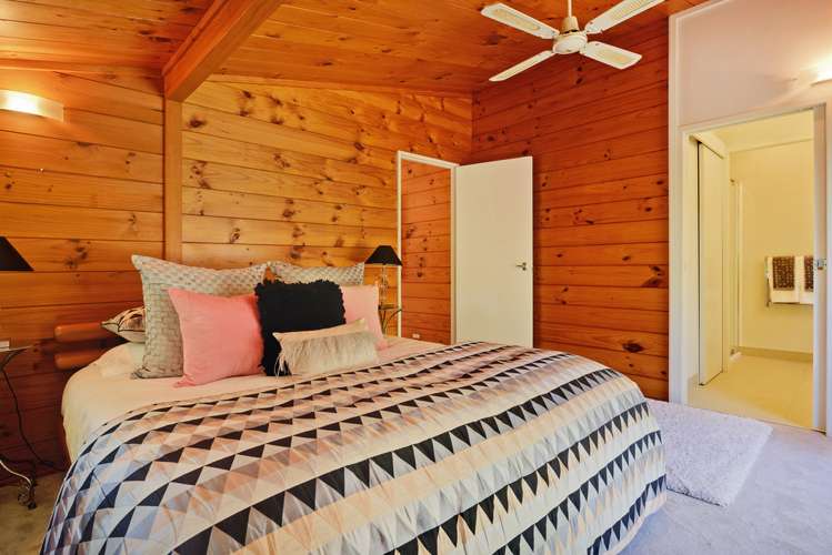 192 Beach Road Campbells Bay_16