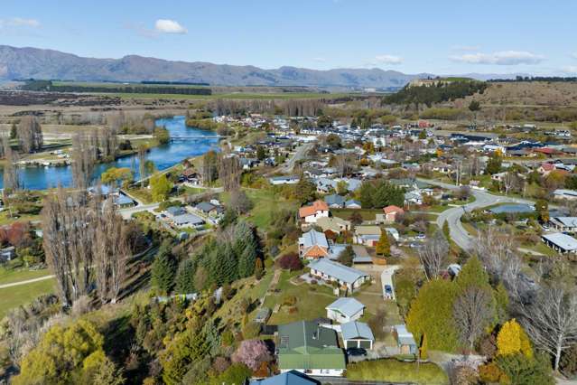 16 Lagoon Avenue Albert Town_4