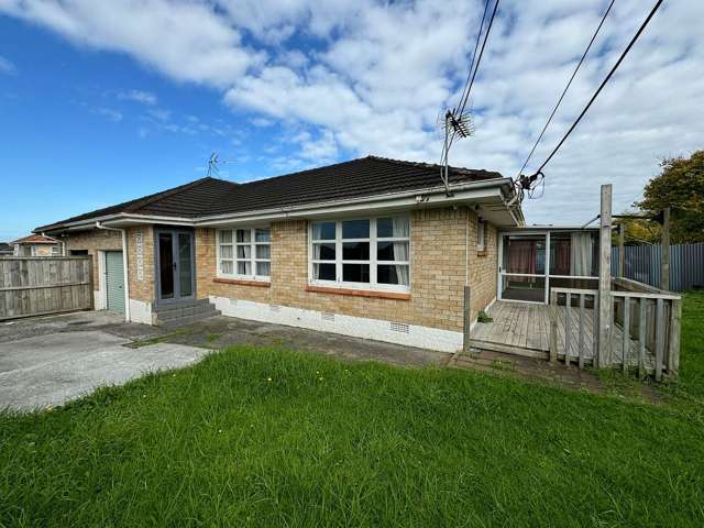 2 Bedrooms plus Conservatory