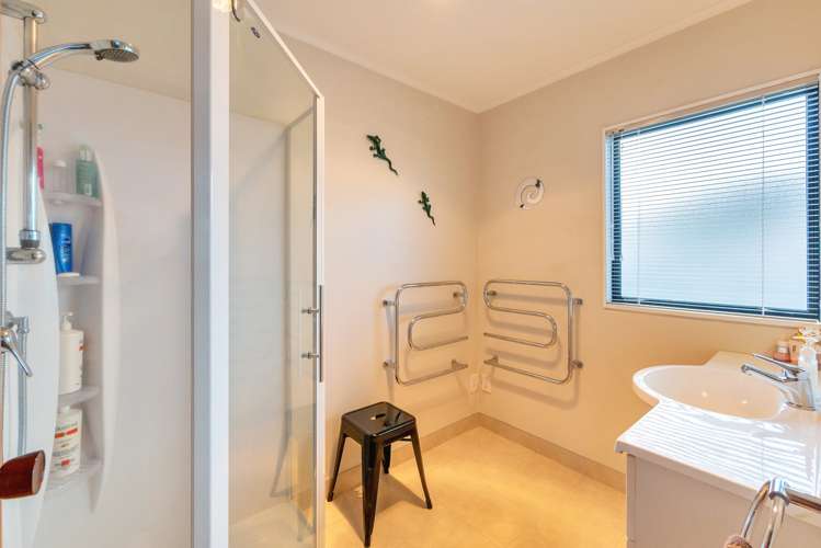 5 Zurich Place Manurewa_16