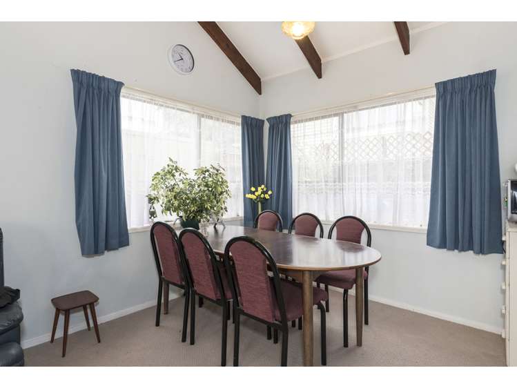 2/86 Roberts Road Te Atatu South_8