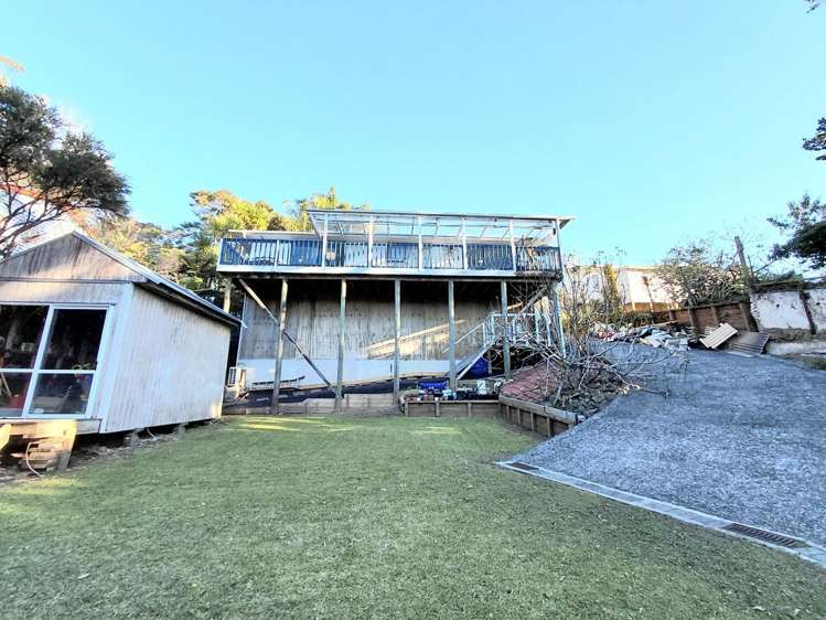 179 Glengarry Road Glen Eden_17