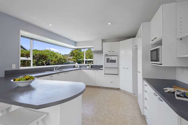 8 Patricia Place Harewood_11