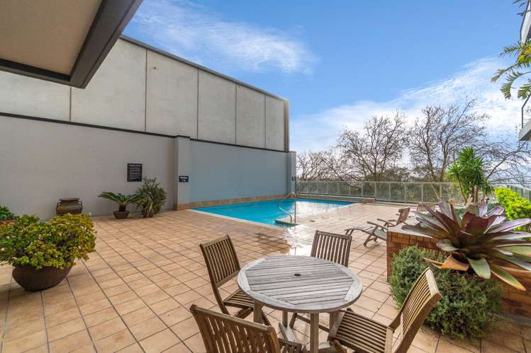 8d/8 Howe Street Freemans Bay_17