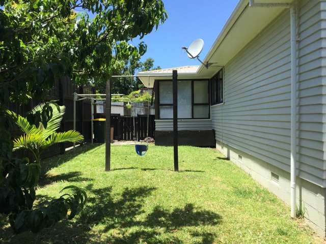 17 Hinau Street New Lynn_3