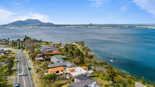 2/50 Wakeman Road Acacia Bay_2