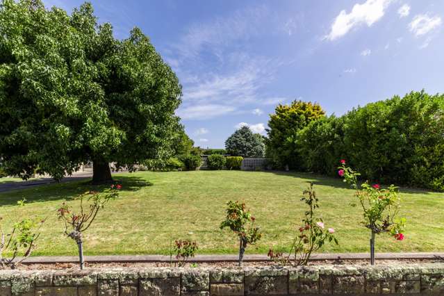 233 Kenilworth Road Mayfair_1