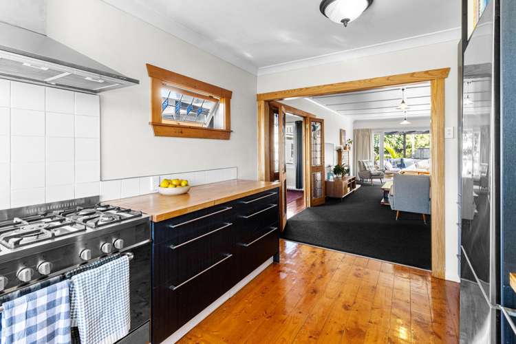 4 Barrett Road Spotswood_4