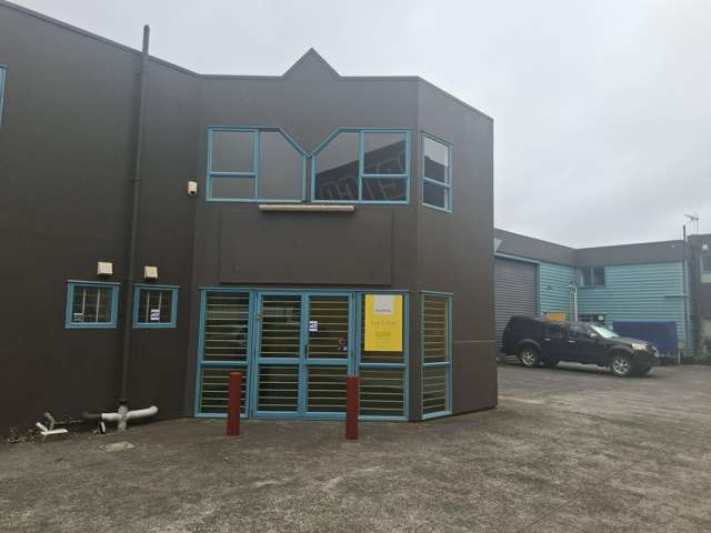 3/4087 Great North Road Kelston_1