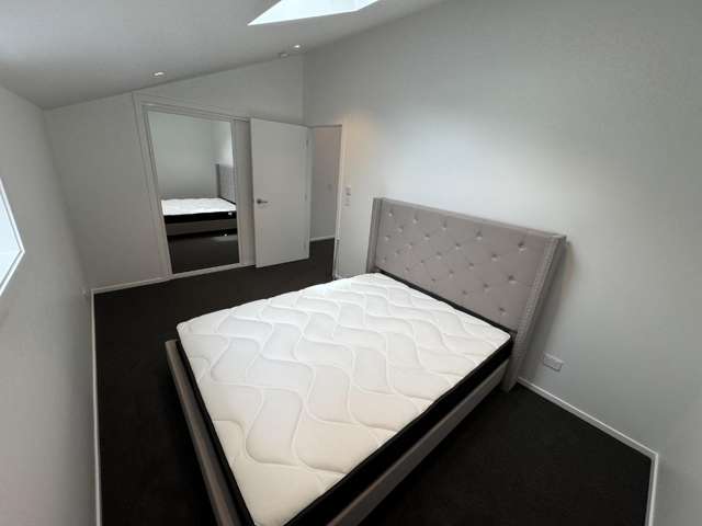 2/12 Willis Street 10446_4