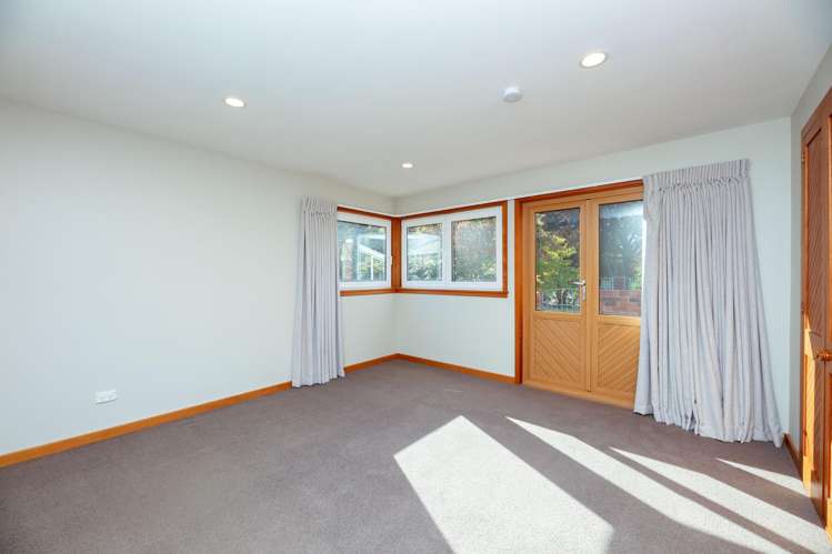 223 Middle Road Allenton_12