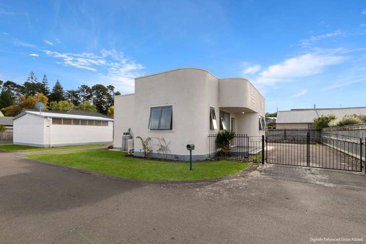 102 Peakes Road Springvale_1