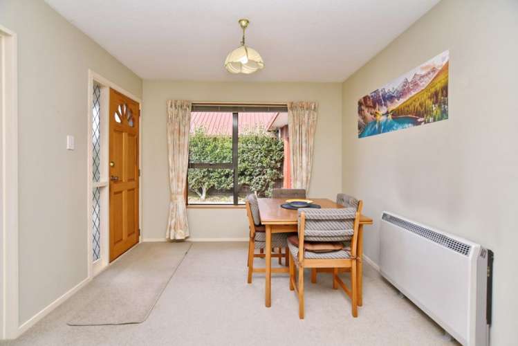 2/54 Ben Nevis Drive Broomfield_6